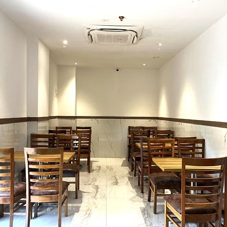 Glitz Hotels La Dahlia - Premium Thane Exterior photo